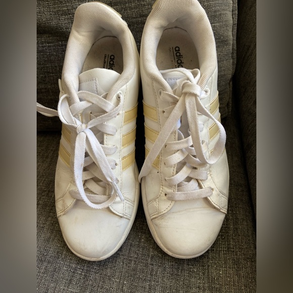 Adidas Walking Athletic Shoes with Cloudfoam Memory Cushion - Picture 4 of 10